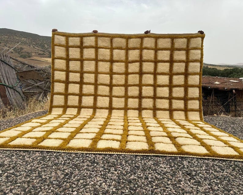 Luxury Moroccan Mrirt Rug – Handmade High-Quality
